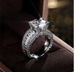 Exquisite Vintage Natural Cubic Zirconia Ring for Women