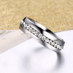 Luxury Stainless Steel Anel Inlay Sparkling Rhinestones Ring for Women and Men