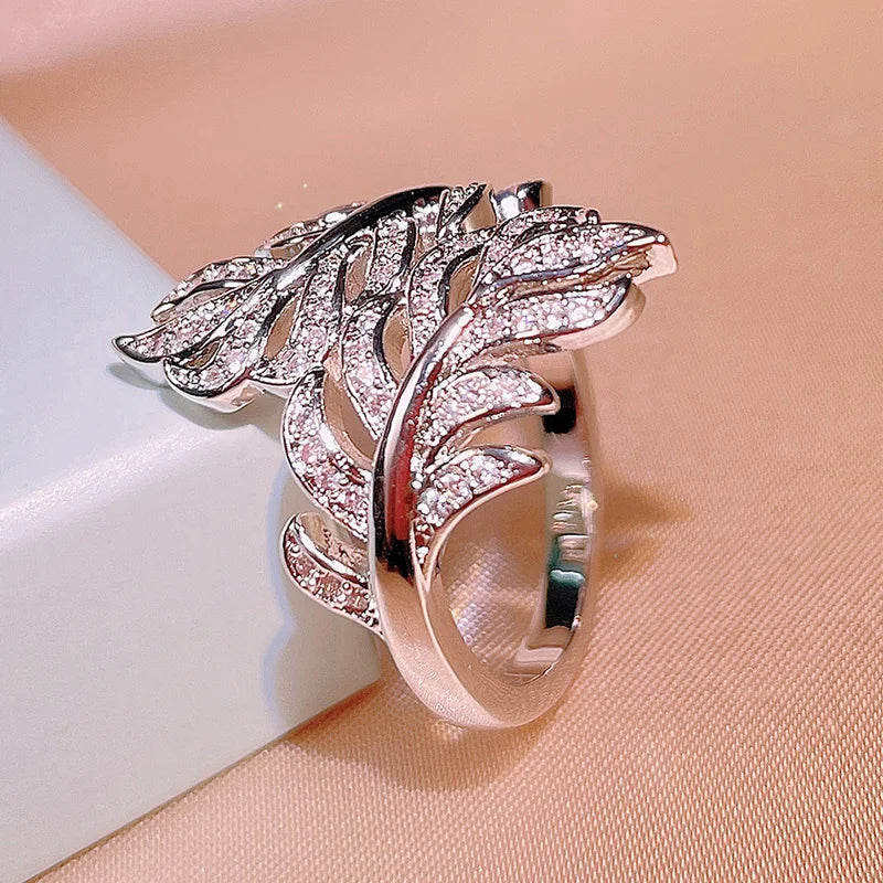 Exquisite Luxury 925 Sterling Silver Sparkling Cubic Zirconia Feather Ring for Women