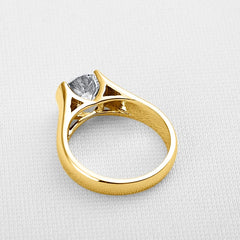 Luxury Sparkling 2CT VVS1/D Moissanite Wedding Ring | 18K Gold Plated | GRA Certificate