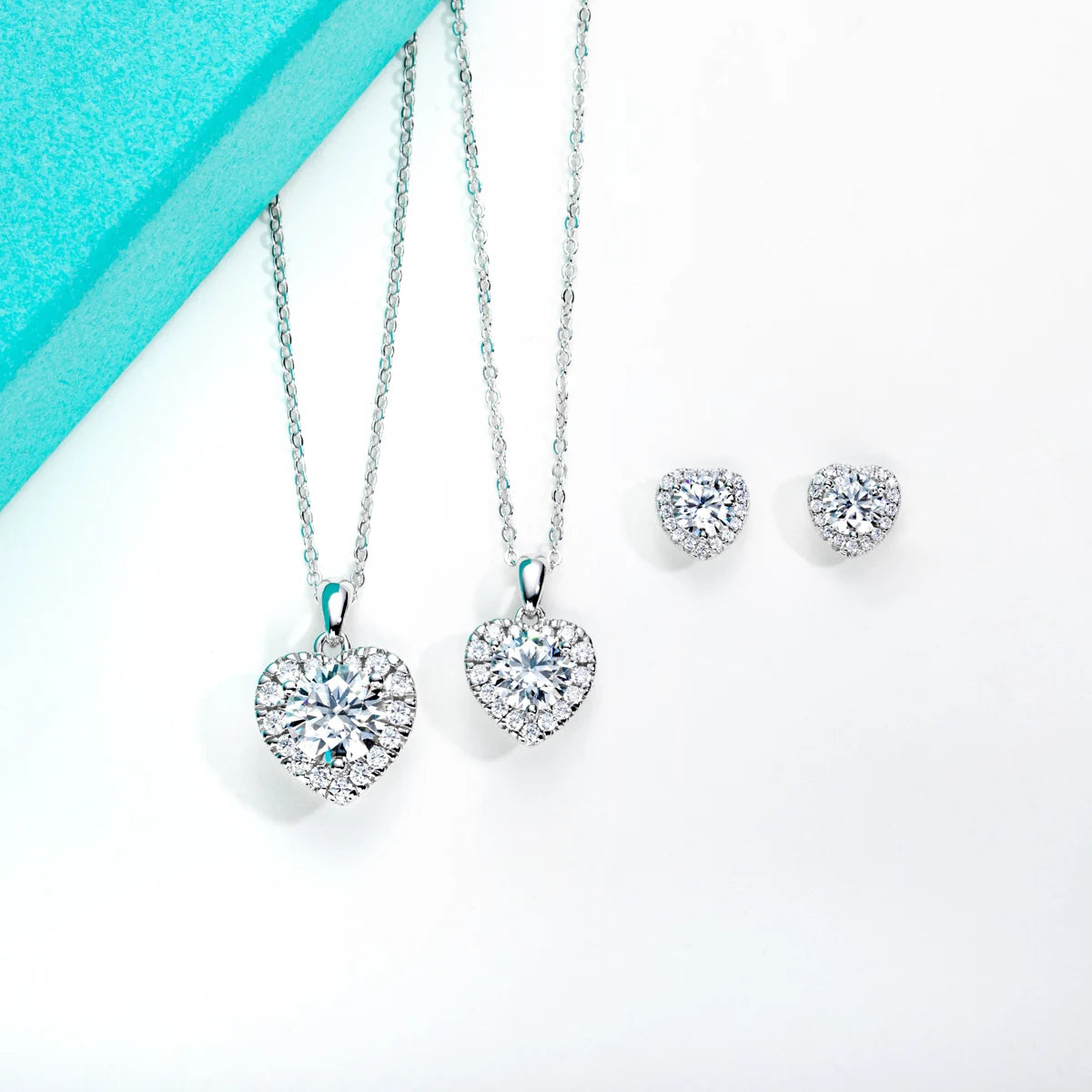 Elegant Brilliant 1CT VVS1/D Heart-Shaped Moissanite Necklace | GRA Certified