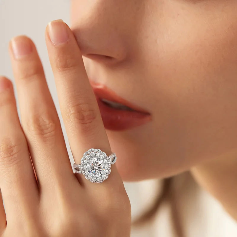 Exquisite Sparkling 3CT VVS1/D Round Brilliant Cut Moissanite Ring for Women | GRA Certificate
